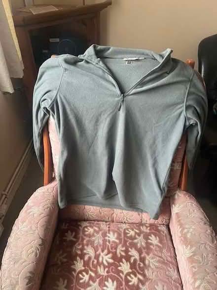 Photo of free Mens Half-zip top L (Barnard's Green WR14) #1