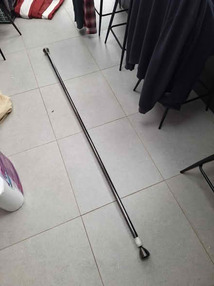 Photo of free Extendable curtain pole (CR5 old coulsdon) #3