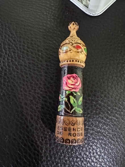 Photo of free Various containers & iPhone case (McKellar Park) #3