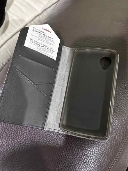 Photo of free Various containers & iPhone case (McKellar Park) #4