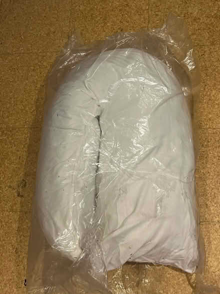 Photo of free Pregnancy Pillow (Headington OX3) #1