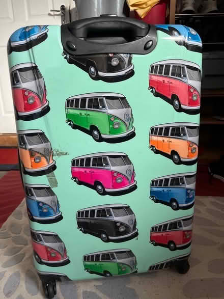 Photo of free Large suitcase (Shelton SY3) #4