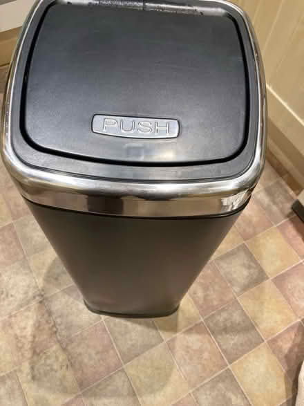 Photo of free Push top bin (Banstead, near High Street) #1
