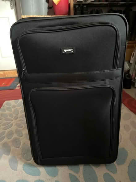 Photo of free Medium suitcase (Shelton SY3) #1