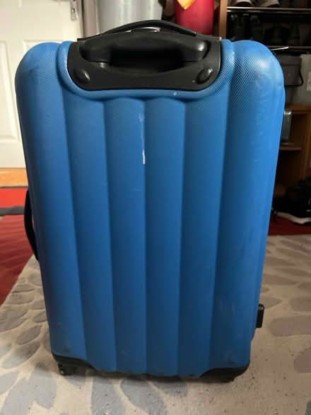 Photo of free Medium sized suitcase (Shelton SY3) #2
