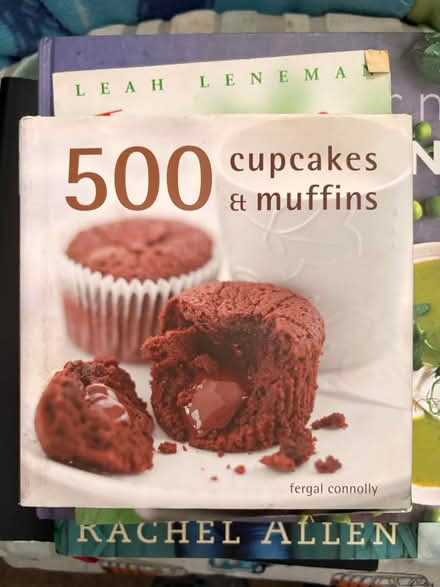 Photo of free 5 cook books (Twickenham TW1) #4