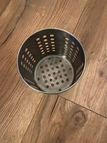 Photo of free Stainless Steel Utensil Pot (Pennsylvania EX4) #2