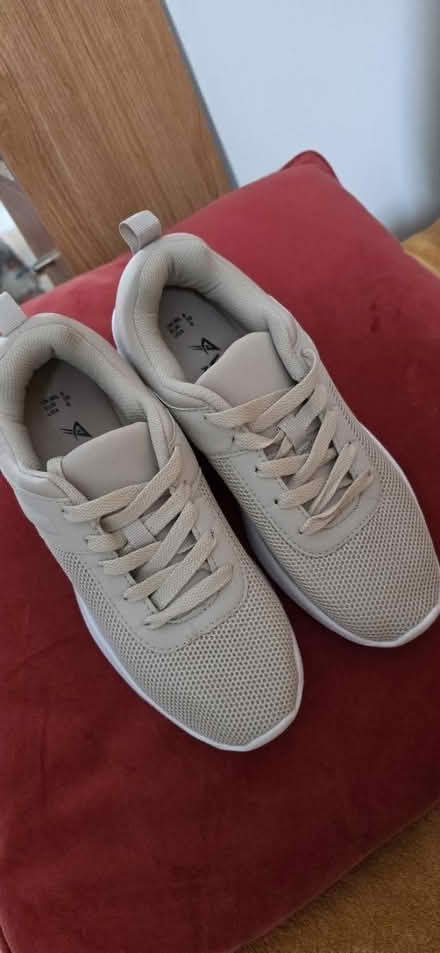 Photo of free Trainer Shoes Size 6 (Wood Green N22) #2