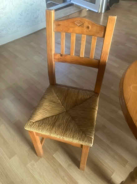 Photo of free Kitchen/Dining Table & 4 Chairs (Brampton CA8) #4