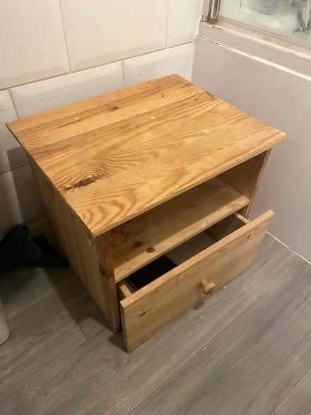 Photo of free Wooden bedside table/small cabinet (Tottenham N15) #2