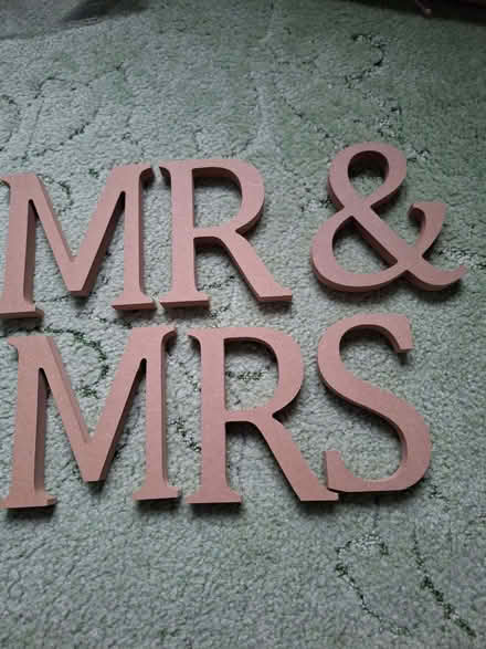 Photo of free Mr & Mrs letters (Swanley BR8) #1