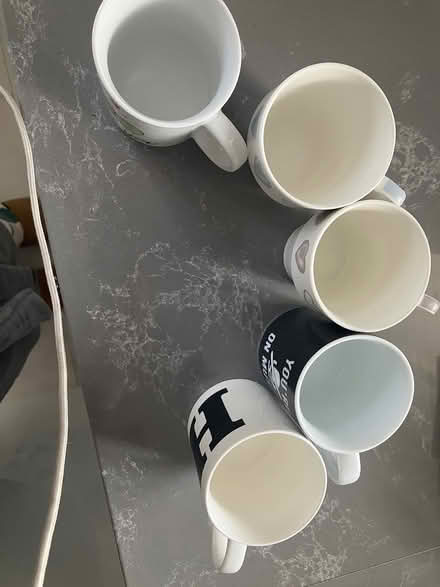 Photo of free 5 cups (Coulsdon, nr, train station) #1