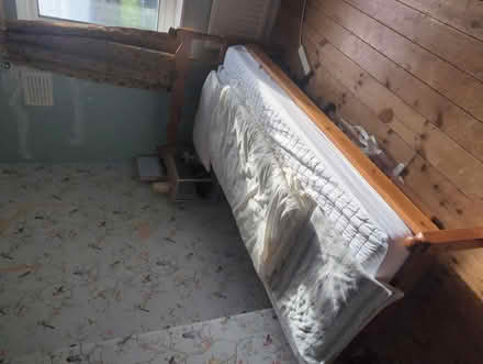 Photo of free Wooden single bed with mattress (Malvern WR14) #1