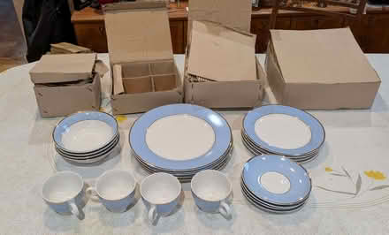Photo of free Gold lined Royal Doulton table set (Yeading UB4) #1