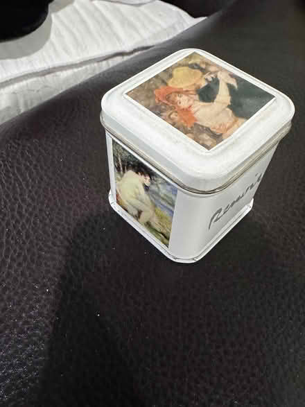 Photo of free Various containers & iPhone case (McKellar Park) #3