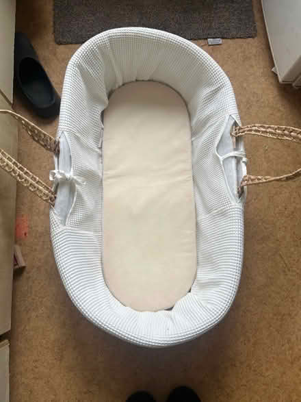 Photo of free Moses basket (Hook KT9) #1