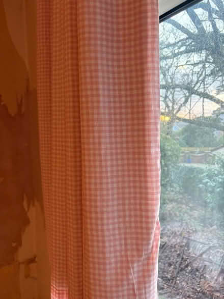 Photo of free Pink & White checked curtains x2 (West Moors BH22) #4
