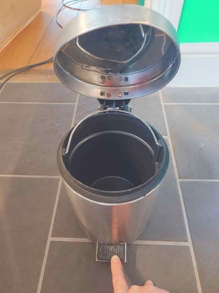 Photo of free Small pedal bin (Castle MK40) #2