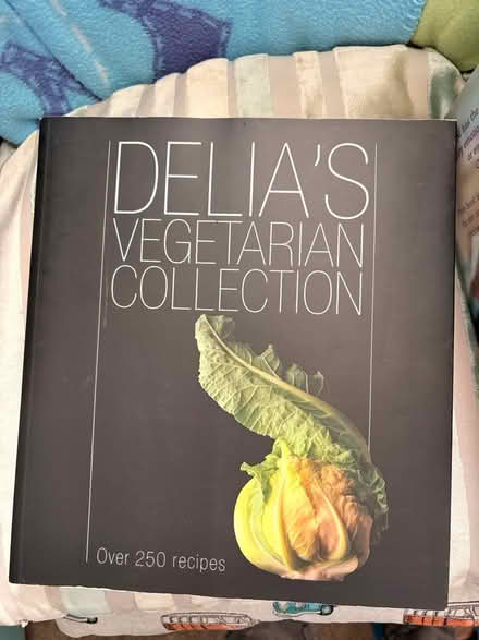 Photo of free 5 cook books (Twickenham TW1) #2
