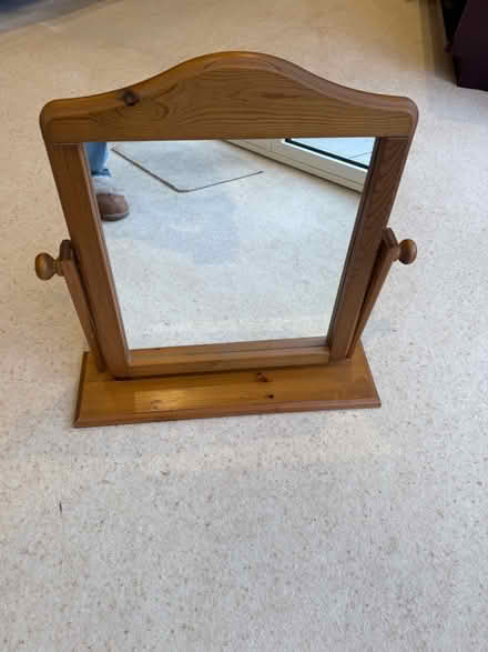 Photo of free Table top mirror (Lightwater GU18) #1