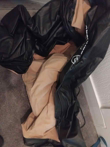 Photo of free Dou,ble airb3d with inbuilt pump (SE27) #1