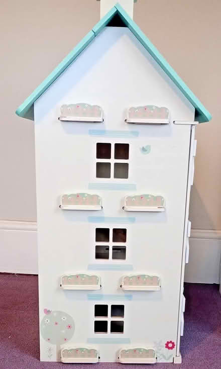 Photo of free Three Storey Dolls House (Shepton Mallet BA4) #4