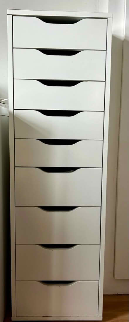 Photo of free White chest of drawers (CT2) #1