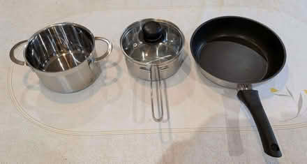 Photo of free Various pots and pans, wok, collander, frying pans (Yeading UB4) #1