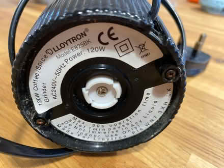 Photo of free coffee & spice grinder, lloytron, lid has a crack but it sti (Broadwater BN14) #4