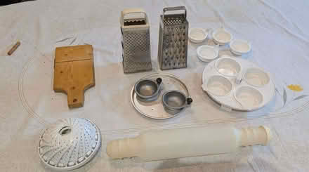 Photo of free Various kitchen utensils (Yeading UB4) #1