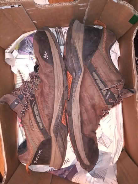 Photo of free Quechua men's low-cut hiking shoes (Sheffield centre S1) #2