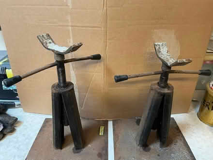Photo of free Car axle stands (BR3 Beckenham Junction) #1
