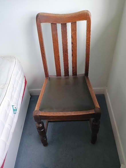 Photo of free Dining chairs (4) (Bloomfield) #1