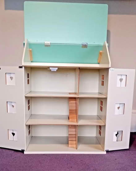 Photo of free Three Storey Dolls House (Shepton Mallet BA4) #3