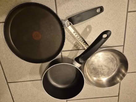 Photo of free 3 pans, one Tefal (Charlton OX12) #1