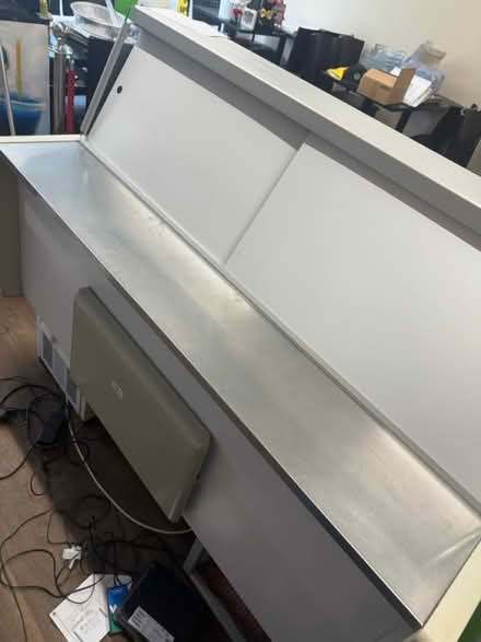Photo of free refrigerated display (Co153ah) #2