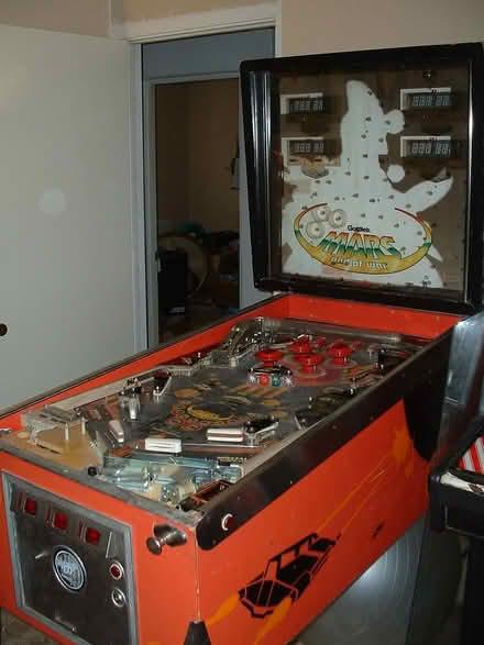 Photo of free Old Pinball Machine (Toronto) #3