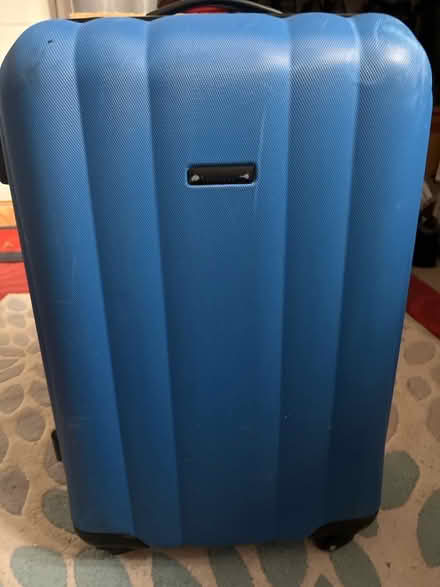 Photo of free Medium sized suitcase (Shelton SY3) #1