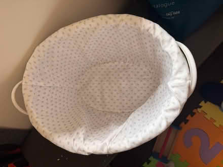 Photo of free White oval wicker basket (Hemel Hempstead HP2) #3