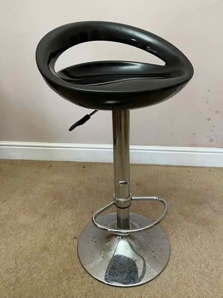 Photo of free Black and chrome bar stool (BR6) #2