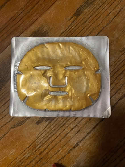 Photo of free Gold gel facial mask (Montebello) #1