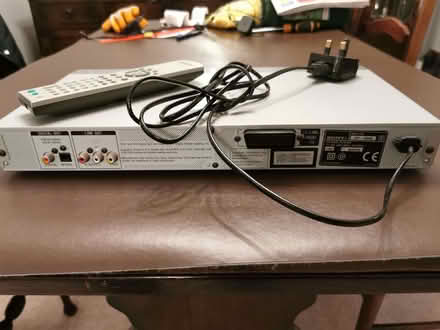 Photo of free DVD player + remote (Duffield DE56) #2