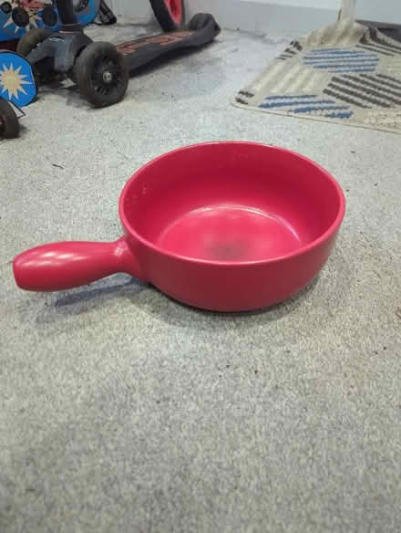Photo of free Swiss fondue dish (Redhill RH1) #1