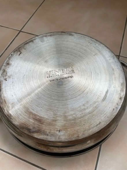 Photo of free 30cm Vinniers Pot (New Malden/SW20) #2