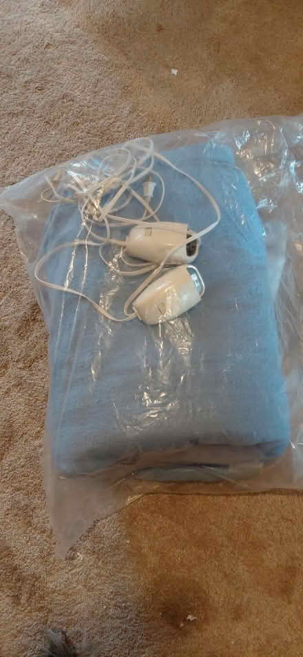 Photo of free Queen Electric Blanket (Juanita (Kirkland)) #1