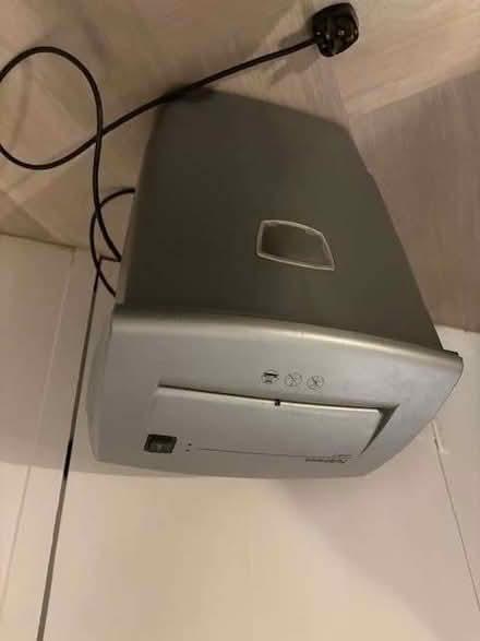 Photo of free Paper shredder (Roehampton SW15) #1