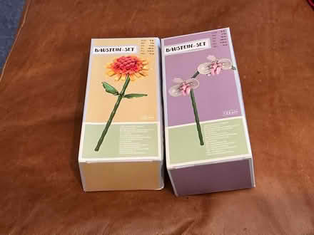 Photo of free Unused Lego-type flowers (Ipswich IP1) #3