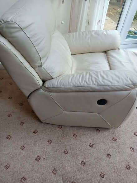 Photo of free Reclining Leather Armchair (BD18) #3