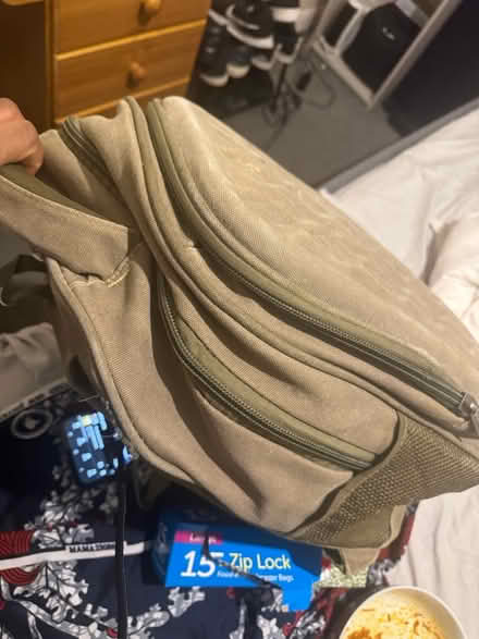 Photo of free School bag (SR4 6TH) #2