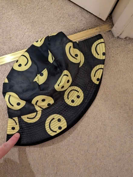 Photo of free Smiley bucket hat (Whoberley CV5) #1